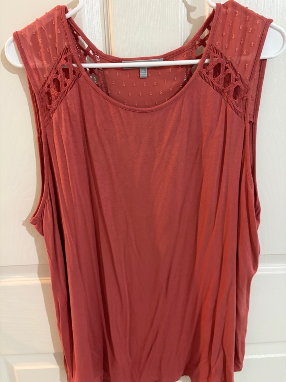 ☀️ SUMMER CLEARANCE — 3 FOR $20! Daniel Rainn Rust Swiss Dot Tank Top XXL